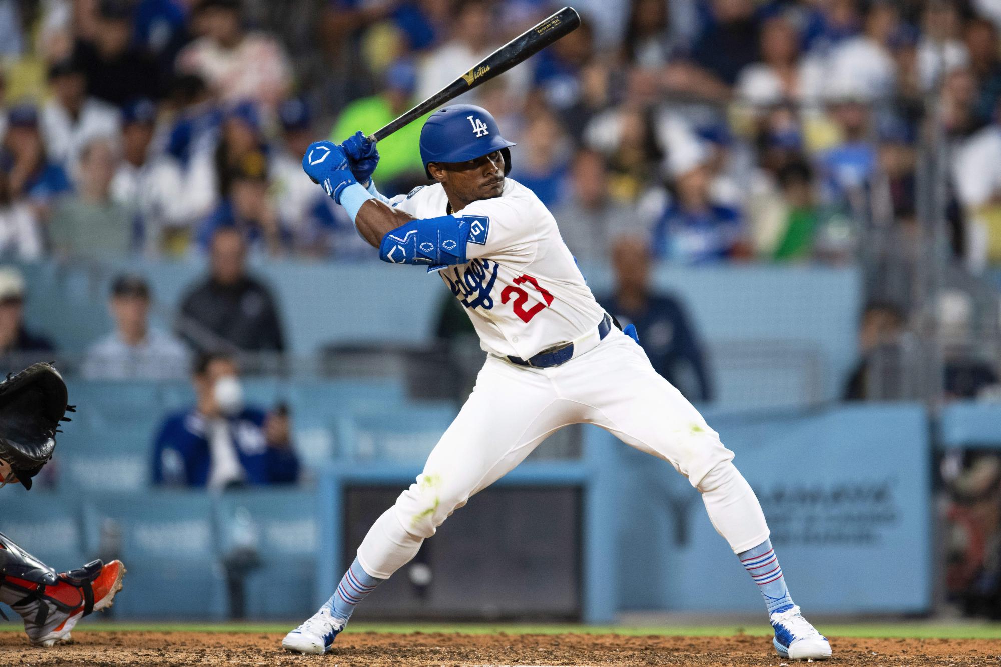 Marlins_Dodgers_Trade_Baseball_52141 FILE – Los Angeles Dodgers’ Esteury Ruiz bats during a baseball game against the Houston Astros in Los Angeles, July 4, 2025. (AP Photo/Kyusung Gong, File)